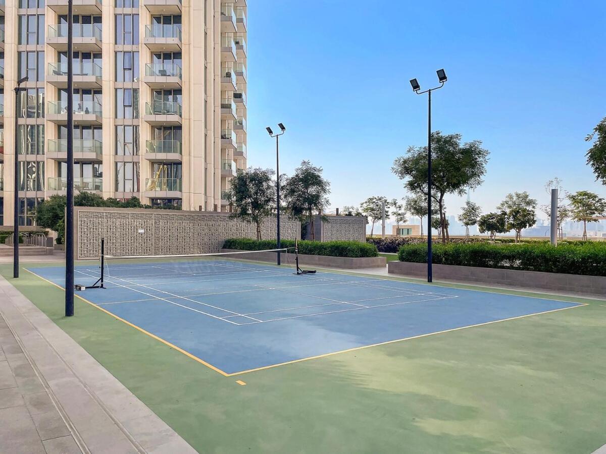 First Class 2br Panoramic Creek Views Apartment Dubai